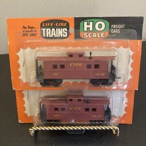 Life-Like HO Chicago Northwestern Caboose CNW 603 Model Freight Train Car Lot‎ 2